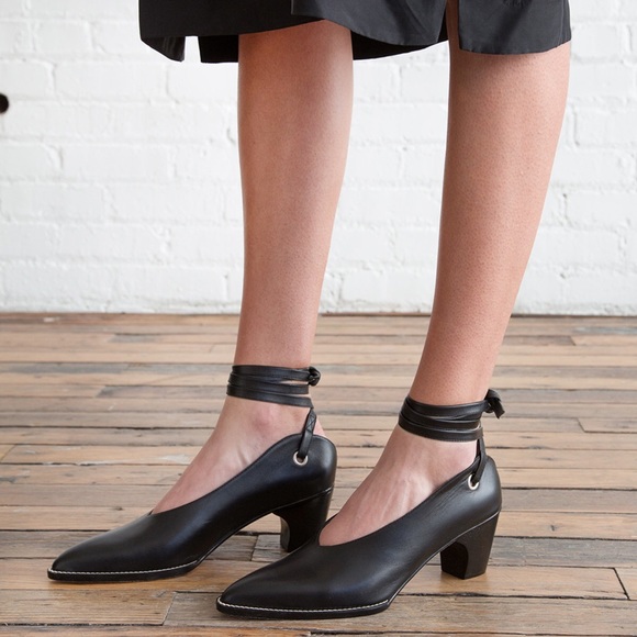 Rachel Comey Shoes - Rachel Comey Fonda Pumps in Black Leather